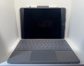 iPad 7. gen 32GB + Apple Pencil 1 + Logitech Combo Touch - 2