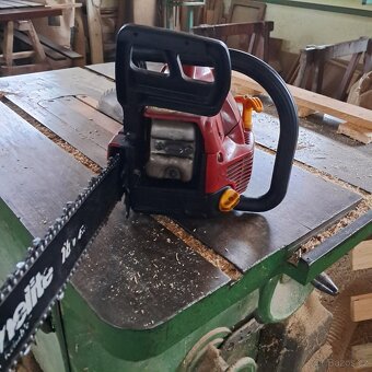 Motorová pila homelite - 2