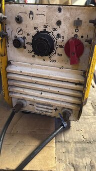 Svářečka UTA 200-1 (MEZ Brumov) - 2