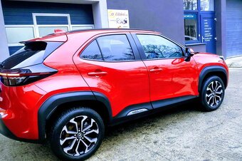 Toyota Yaris CROSS - 2