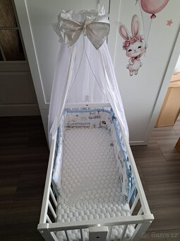 Dřevěná kolébka/postýlka - 2