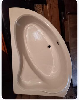 Akrylátová rohová vana - 2