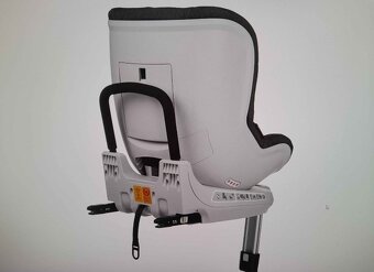 Autosedačka Petite&Mars - 2