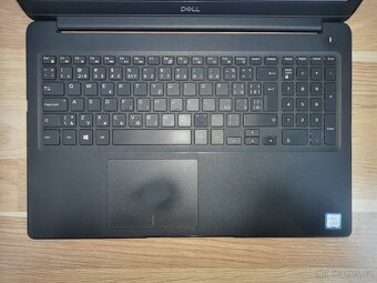 Čtyřjádrový notebook Dell Latitude 3500 - 2