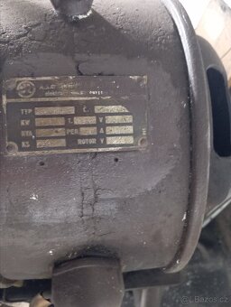 Štípačka na dřevo - 2