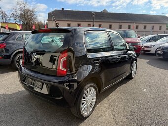 Volkswagen UP - 2