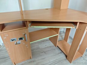 Kancelářský stůl s poličkami ZA ODVOZ - 2