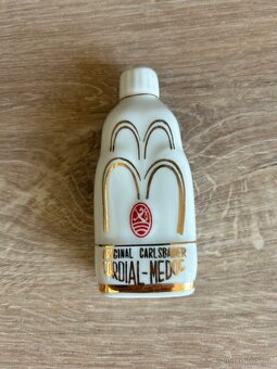 STAROŽITNÁ PORCELÁNOVÁ LAHEV CORDIAL MEDOC - 2