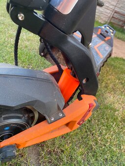 Kryt pružiny tlumiče Kugoo KuKirin g2,g2 MAX, g3 Pro a g4 - 2