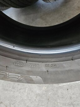 Letní pneu zn. Michelin Primacy 4, rozměr 215x65x17 - 2