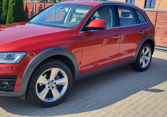 Audi Q5 Jako NOVÉ - 2
