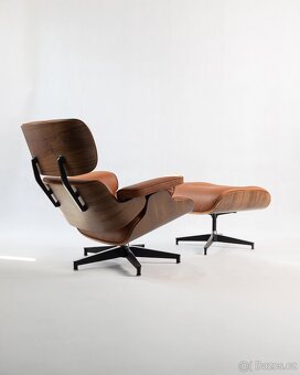 KŘESLO CHARLES & RAY EAMES S PODNOŽKOU ,,HERMAN MILLER - 2