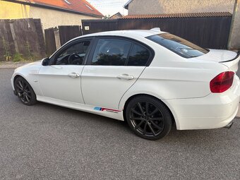BMW E90 - 2