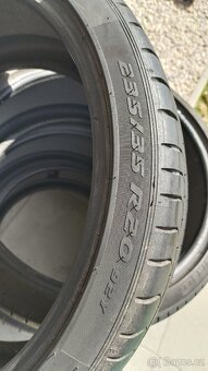 235/35/20 235/35 r20 - 2