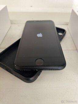 Apple iPhone SE 2020 128GB - 2
