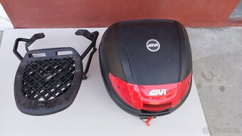 Nosič kufru GIVI na KTM Duke 125/200/390 - 2