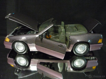 Mercedes Benz 500 SL fialový Maisto 1/18 - 2