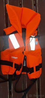 DĚTSKÁ ZÁCHRANNÁ VESTA - 2