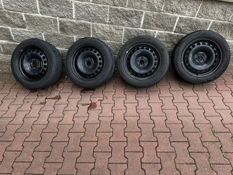 Kola VW 7J x 16H2, ET 45 s pneu NOKIAN - 2