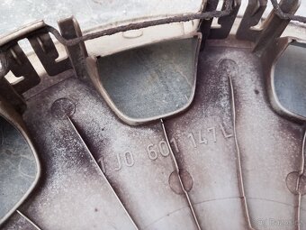 Poklice Vw, Sada 1J0 601 147L - 2