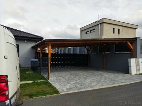 Garážové stání 650x600cm pro 2 auta - 2