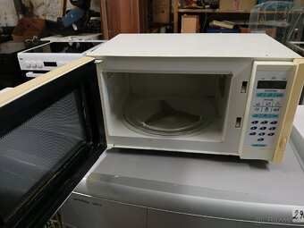 Mikrovlnná trouba Elektrolux - 2