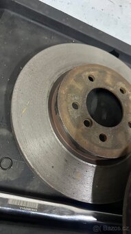 E46 Brzdové kotouče - 2