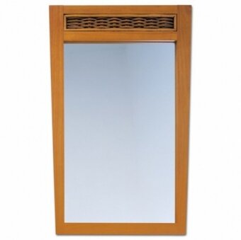 Zrcadlo v dřevěném rámu. - 2