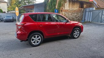 Toyota rav 4 2,2 D-4D 4x4 tažné zařízení - 2