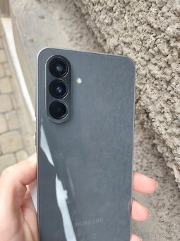 Samsung Galaxy A56 5G, 8/128 GB, doklad, záruka, zánovní - 2