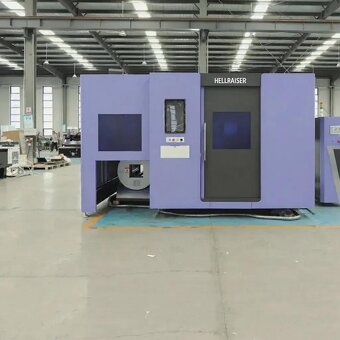 Fiber laser na kov 6kW s kabinou, rotační osou a 2. stolem - 2