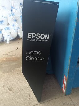 Projekční plátno EPSON - 2