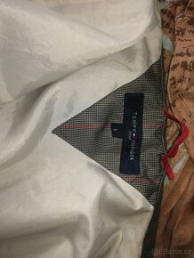 JARNÍ/PODZIMNÍ LEHKÁ BUNDA TOMMY HILFIGER VELIKOST L - 2