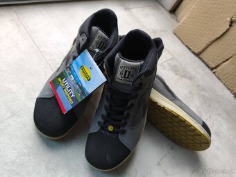 Pracovní bezpečnostní obuv Diadora S3 v.39 - 2