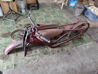 Jawa 250 speciál - 2