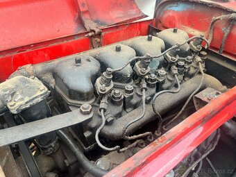 rozprodame na dily zetor 5611 plne funkcni - 2