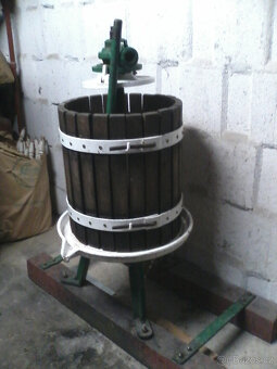 PRODÁM RUČNÍ LIS - 2