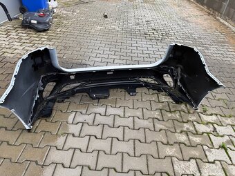 Zadní nárazník peugeot 308 p5 - 2