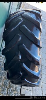 Pneu 405/70-20 - 2