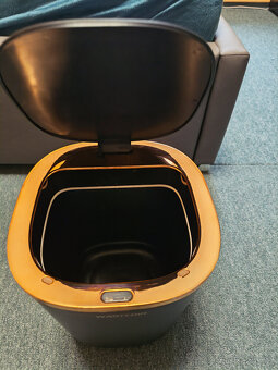 Bezdotykový odpadkový koš 12L WASTEBIN - 2