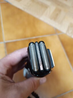 Holící strojek Braun 320s - 2