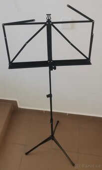 PRODÁM SKLÁDACÍ NOTOVÝ STOJAN K&M - 2