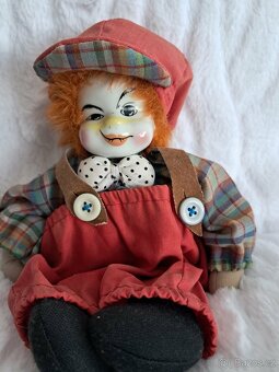 Porcelánová panenka -  klaun - 2