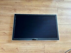 LCD Televize 40" (102 cm) 100  Hz - 2