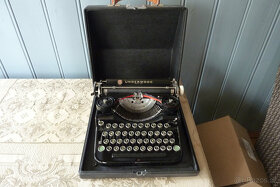 Kufříkový psací stroj UNDERWOORD - 2