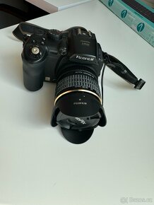 FUJIFILM  FinePix S 9600 digital camera - 2