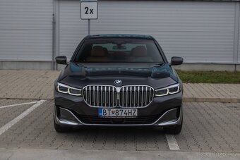 BMW Rad 7 730d xDrive-Vzduch-Pano-Harman-Headup-SoftClose - 2