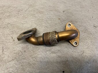VW, ŠKODA 1.9TDI 77KW BKC- TRUBKA EGR VENTILU 038 131 521 BQ - 2