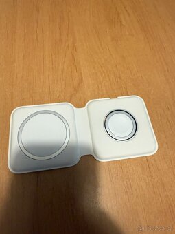 Apple MagSafe Duo nabíječka - 2