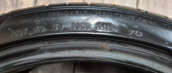 sleva Pirelli 235/35 R 19 P Zero, letní, 6,5 mm - 2
